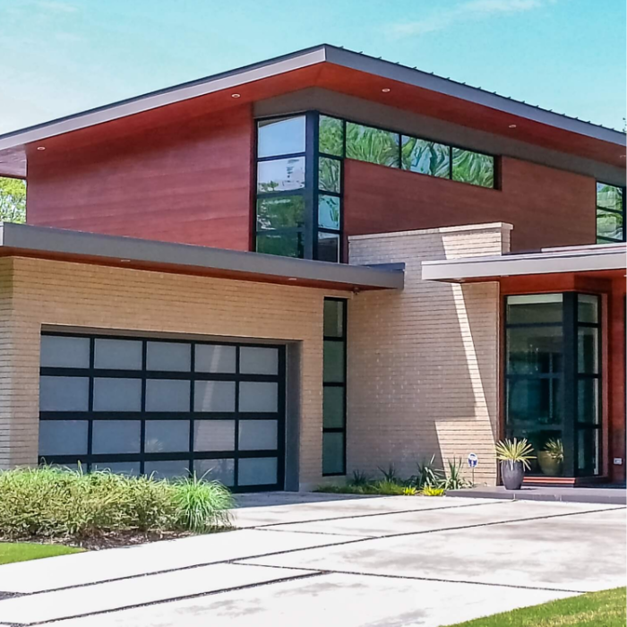 Portón de Aluminio de Vista Completa